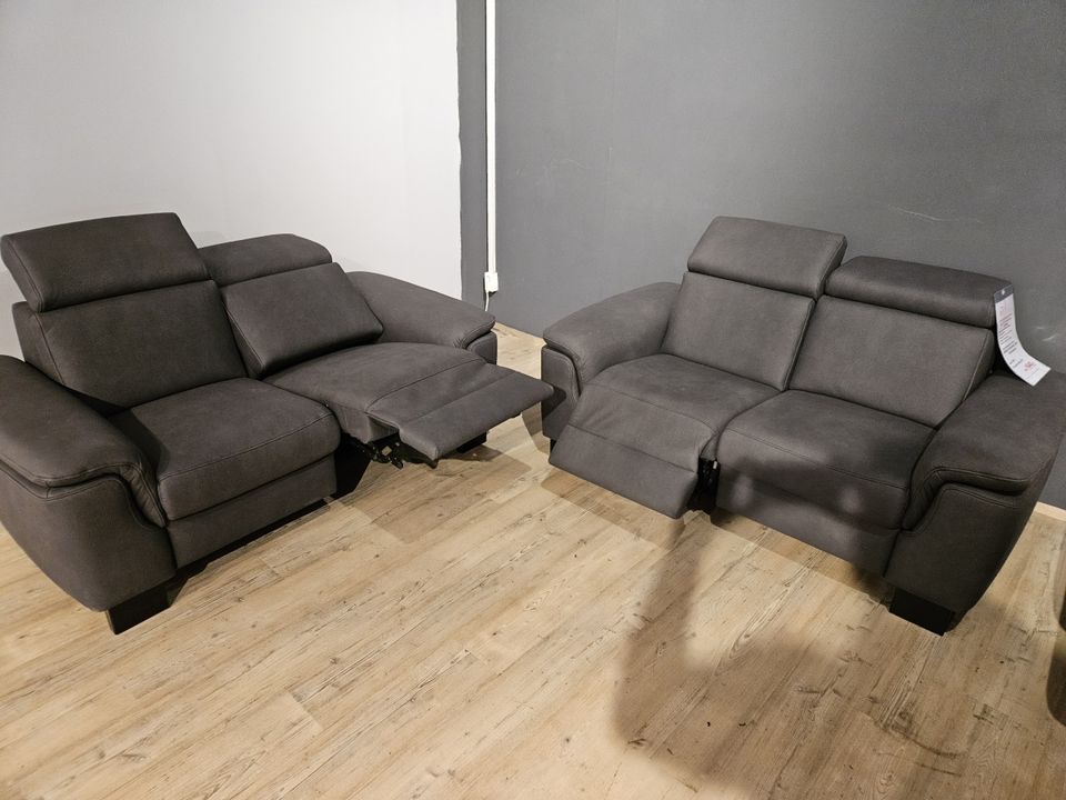 Neue Ware da Wohnlandschaften Couch Sofas Relax Motor Funktionen in Voerde (Niederrhein)