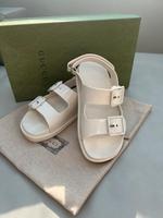 Gucci Sandalen „Wislarubber“ weiß NP € 650.- Gr. 36 wie neu München - Schwanthalerhöhe Vorschau