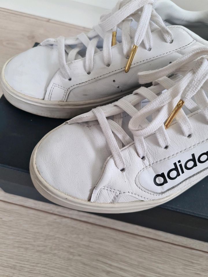 Adidas Sneaker, Damen Größe 36 1/2 in Teisnach