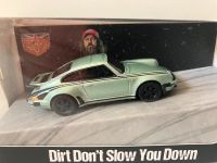 Magnus Walker Porsche 911 1:64 Schuco Buch 930 G Turbo Modell Sachsen - Weinböhla Vorschau