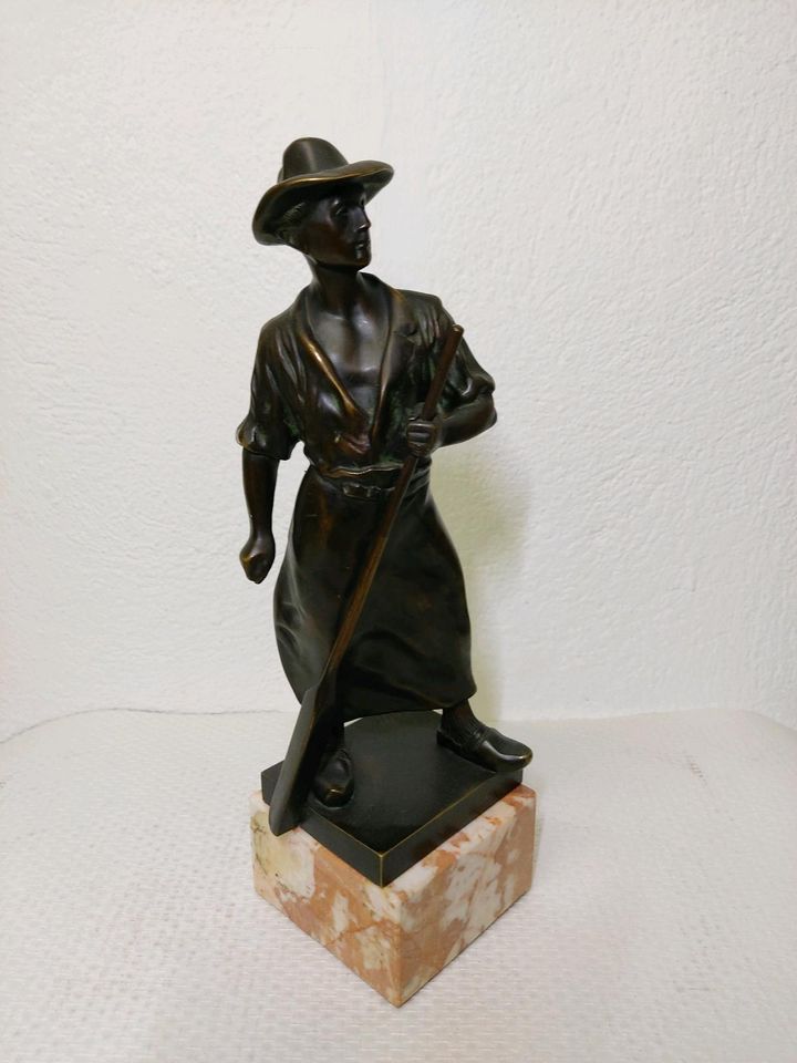 Alte Bronzefigur Zeeman von Gottlieb Deihle(1856-1933)signiert in Frankfurt am Main