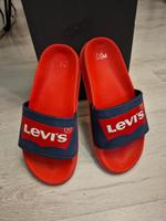 Levi's Badelatschen Gr. 36 Badesandalen Parchim - Landkreis - Raben Steinfeld Vorschau