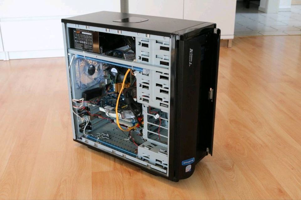 Gaming Pc aus 2009 in Gau-Weinheim