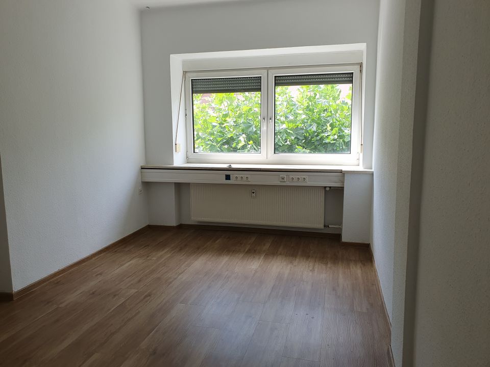 Zentrumsnahe große lichtdurchflutete Wohnung in Weiden (Oberpfalz)