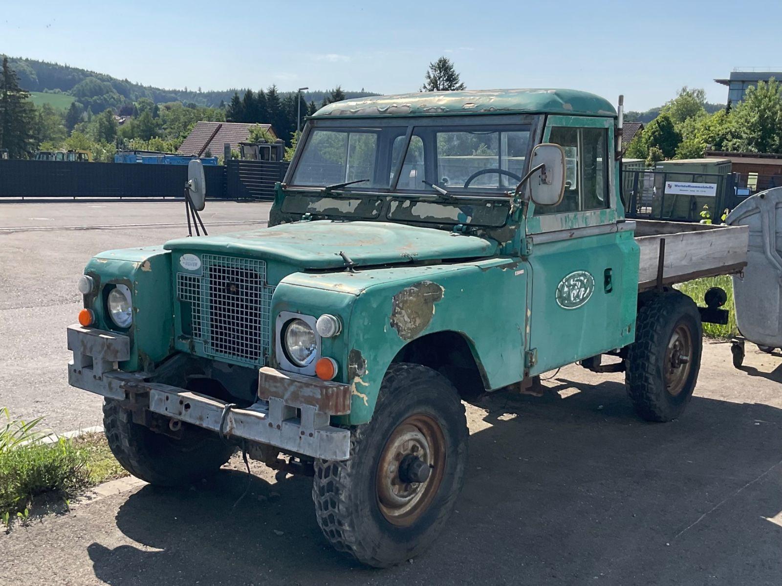 Abbildung des Autos Land Rover Serie II A