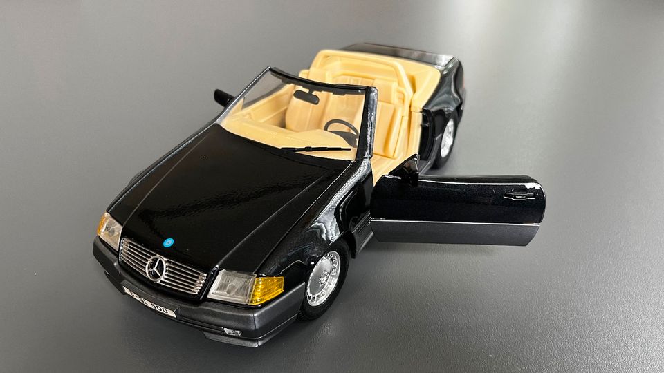 Modellauto Mercedes Benz 500 SL Roadster R129 in Wuppertal