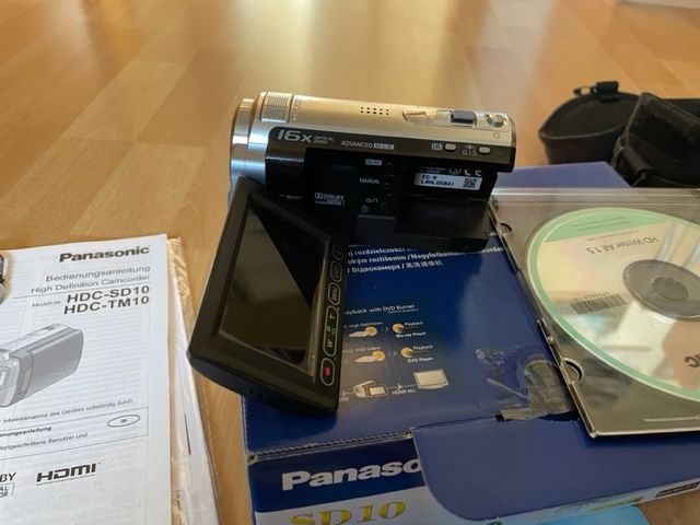 PANASONIC HDC-SD10 FULL HD CAMCORDER VIDEOKAMERA in Marpingen