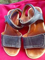 KMINS LEDER KINDER SANDALEN. KLETTVERSCHLUSS. SCHWARZ. GR. 30 Düsseldorf - Heerdt Vorschau