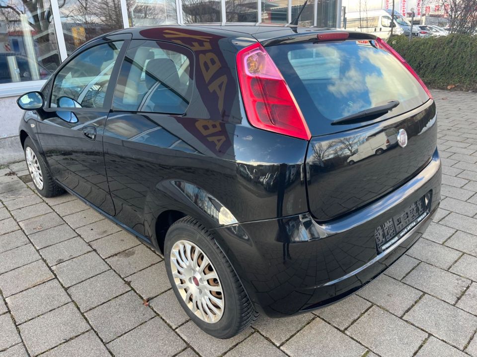 Fiat Grande Punto 1.4 8V Dynamic 8FACH+KLIMA+TÜV2024 in Villingen-Schwenningen