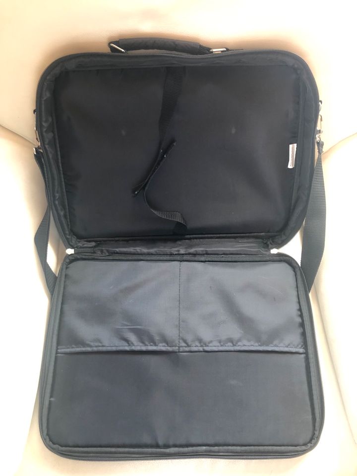 Laptop Tasche schwarz in Wächtersbach
