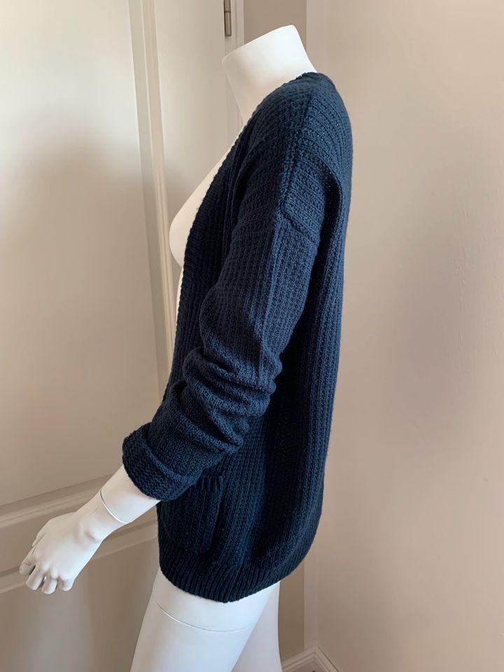 Cardigan Strickjacke Damen Gr. 36 Atmosphere dunkelblau in Flensburg