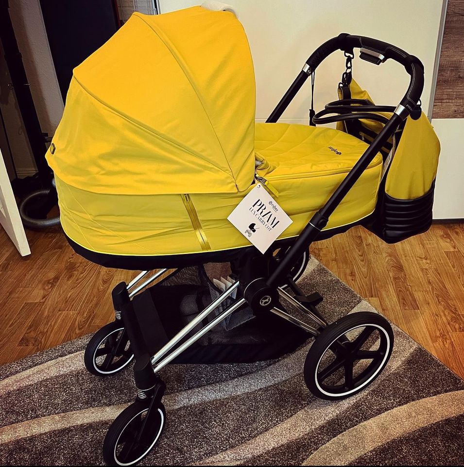 Kinderwagen  set 4 in 1 Sybex Priam in Berlin