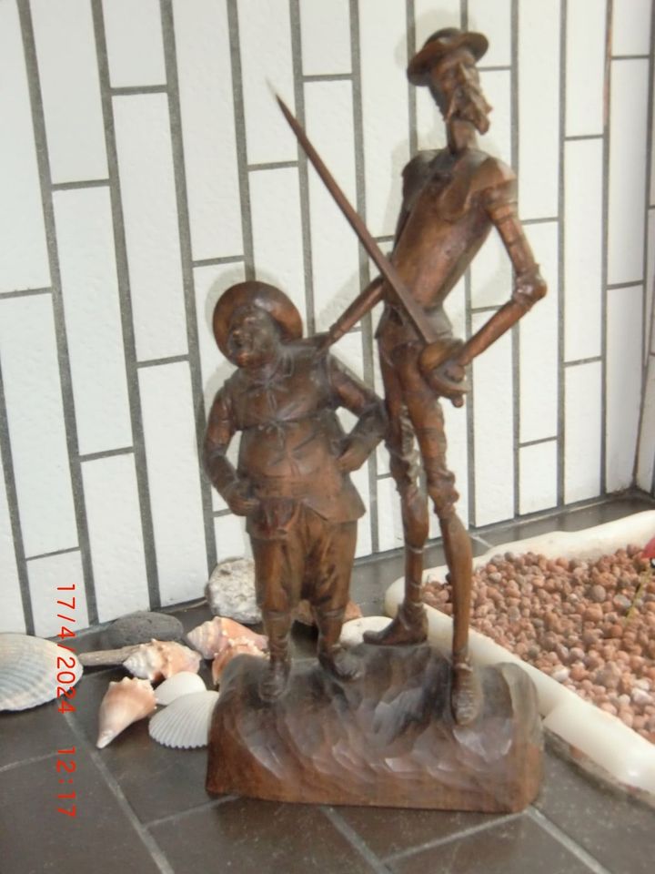 Don Quichotte und Sancho Pansa, Holzskulptur, in Berlin