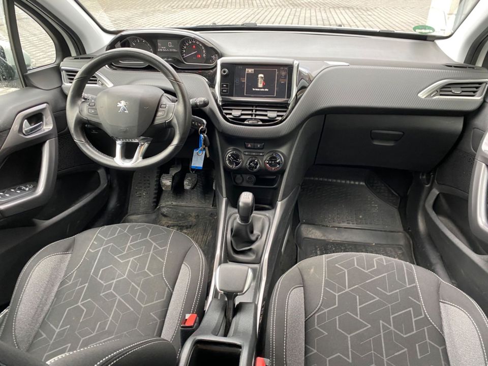 Peugeot 2008 Active Klima Sitzheizung Bluetooth in Neu Ulm