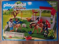 Playmobil country 6147 Pferdebox mit Tierarzt Nordrhein-Westfalen - Wilnsdorf Vorschau