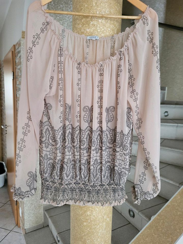 Mega schöne Sommer  Bluse von apart in gr.44 in Köln