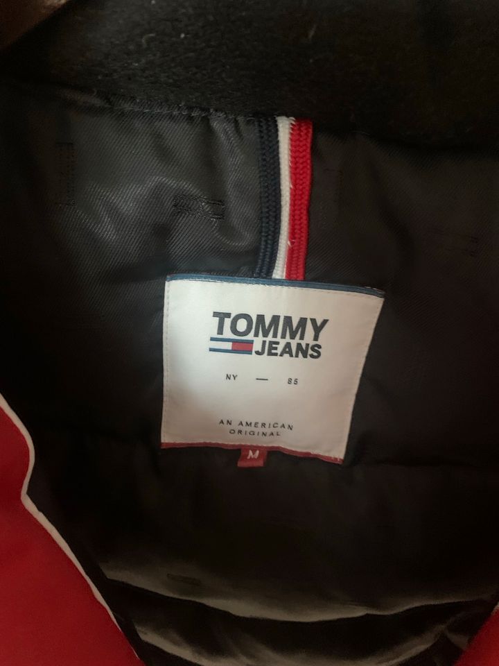 Jacke Winterjacke Tommy Jeans Hilfiger in Damme