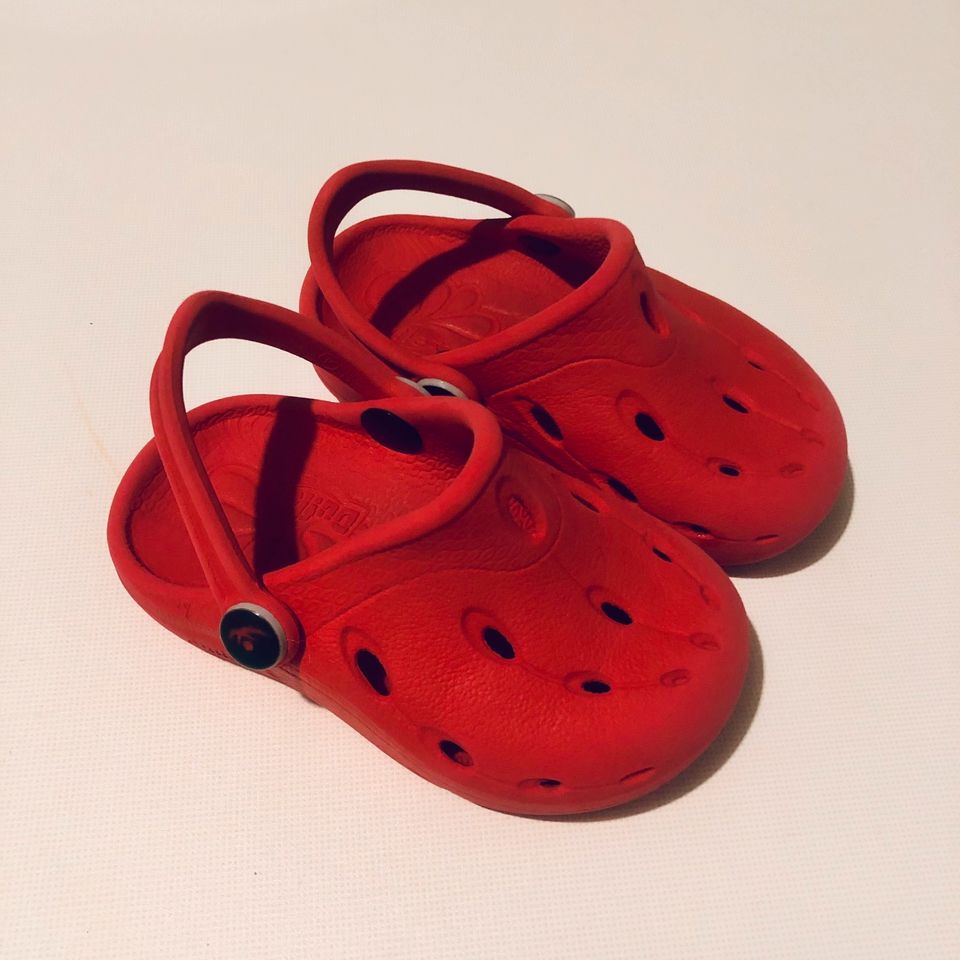 Duflex Hausschuhe Schuhe Clogs ähnlich Crocs rot Größe 20/21, 6/7 in Hamburg