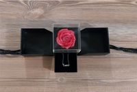 Geschenk Box mit einer Rose und einer Kette Sachsen-Anhalt - Oschersleben (Bode) Vorschau