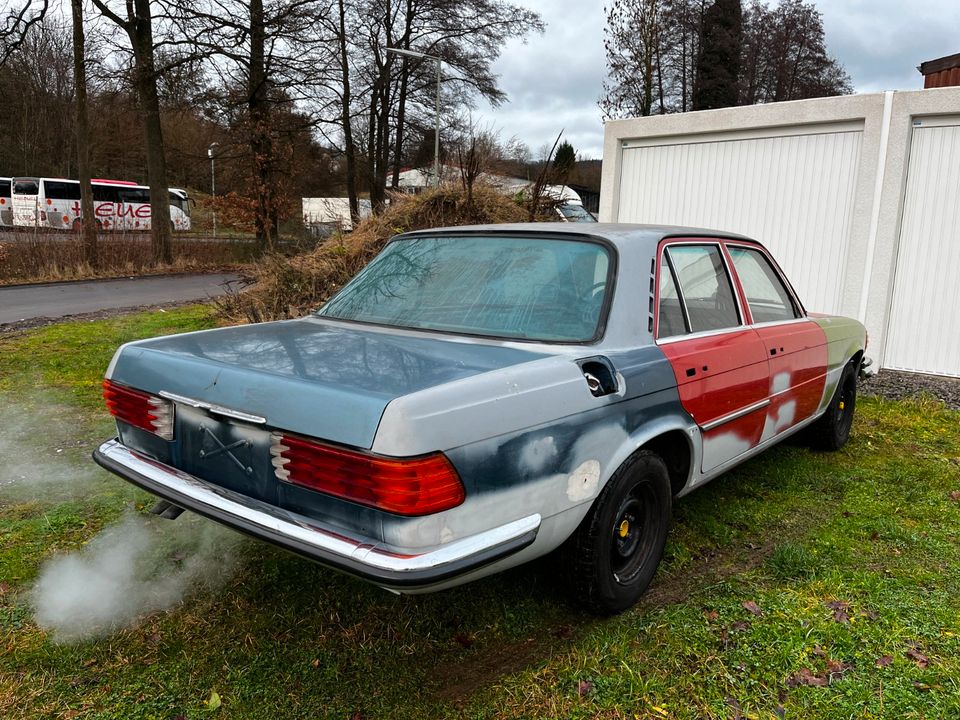 Mercedes W116 280SE Bj. 72 Restaurationsabbruch fertig geschweißt in Gummersbach