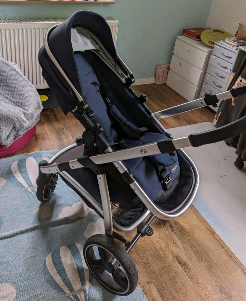 Gebrauchter Olé Kombi-Kinderwagen 2in1 mit Zubehör abzugeben in Dresden