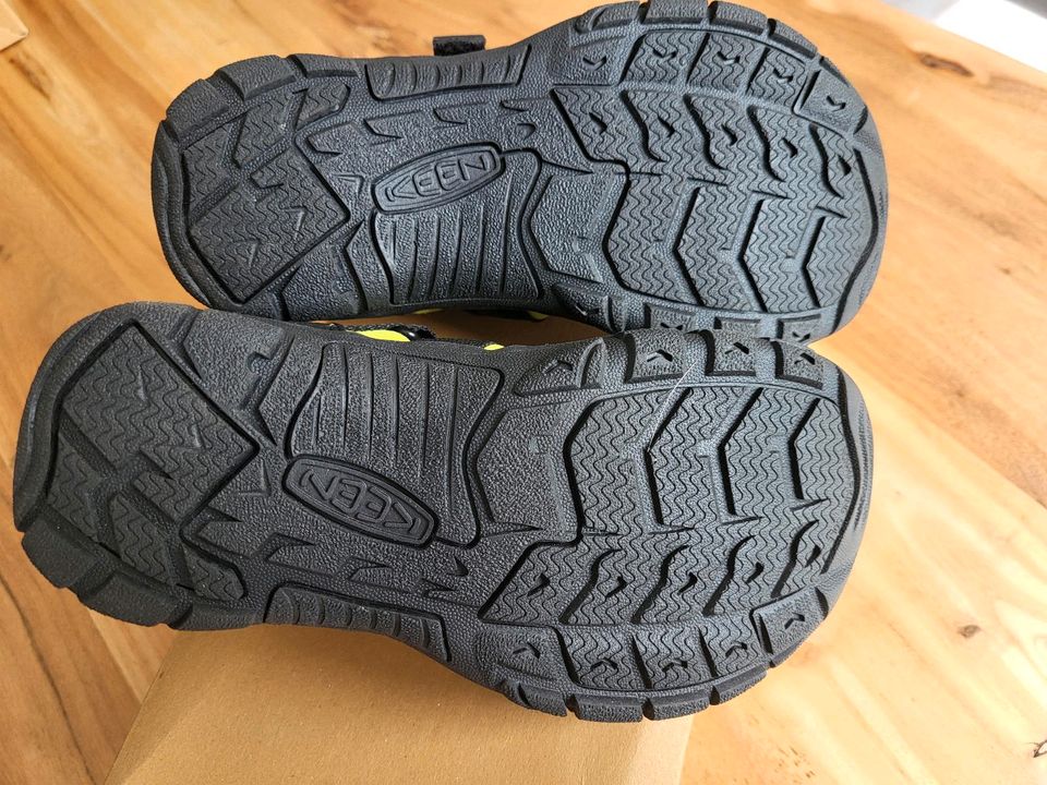 KEEN NEWPORT Outdoorsandalen Schuhe Schwarz Grün Gr.35 NEU in Wuppertal