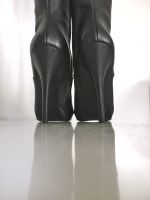 High Heel Stiefel aus sehr weichen schwarzen Leder Dresden - Striesen-Ost Vorschau