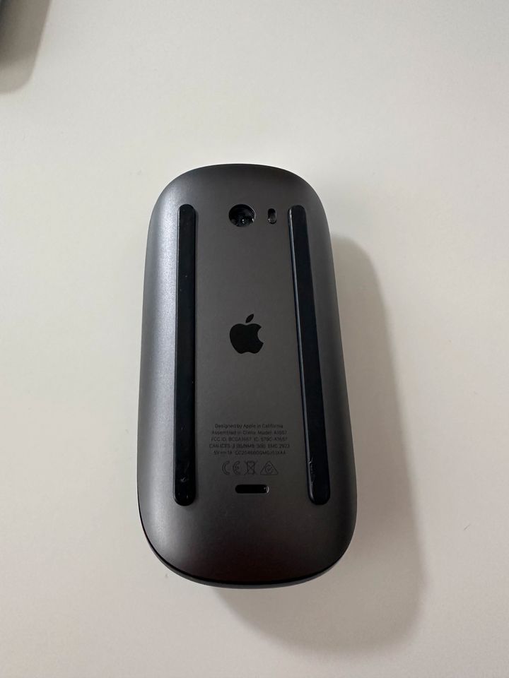 Apple MacBook Air M1 2020 + Magic Mouse 2 in Ketzin/Havel