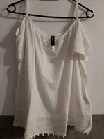 Weißes T-Shirt mit Carmen Ausschnit - Gr. S Hessen - Marburg Vorschau