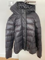 Replay Winterjacke Daunenjacke Daunen XS blau schwarz Bayern - Vaterstetten Vorschau