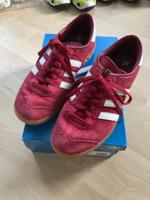 Adidas Turnschuhe Hamburg Gr. 39,5 rot Sachsen-Anhalt - Magdeburg Vorschau