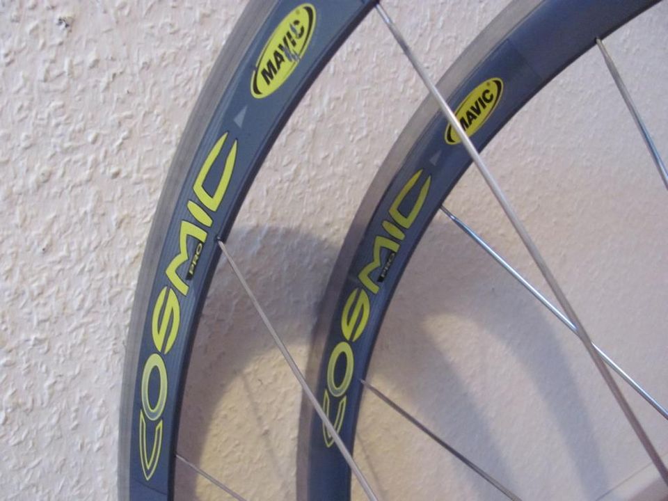 Mavic Cosmic Pro Laufradsatz Räder LRS Campagnolo Record Shamal in Berlin