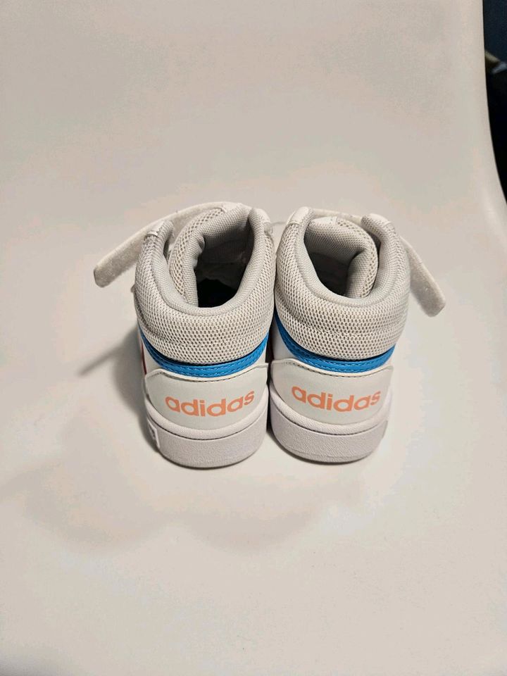 Adidas Kinderschuhe in Stuttgart