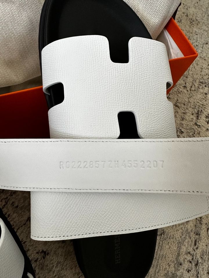 Hermes Hermès Chypre Sandalen in Bremen