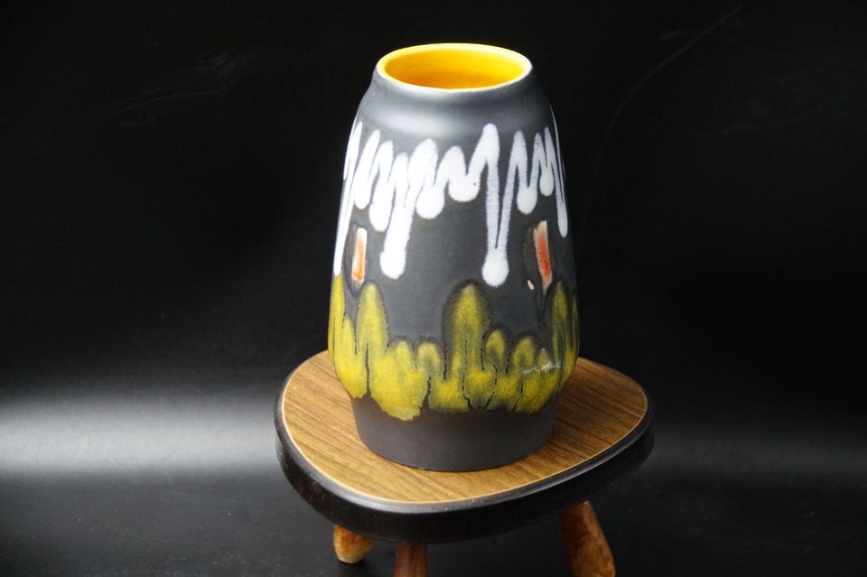 Vase Keramik Vintage 60er 70er Streifen Blumenvase Pottery in Solingen