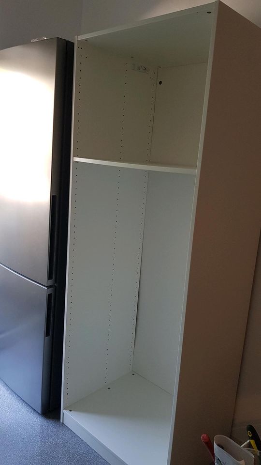 Ikea Pax Korpus 75x58x201 cm weiß + Einlegeboden in Feucht