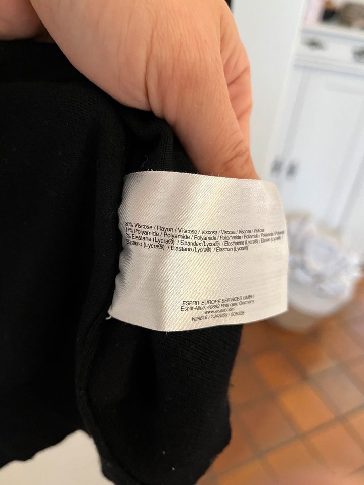 Esprit Pullover ungetragen - Größe L schwarz  Sehr weich in Köln