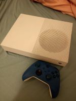 Verkaufe Xbox one s mit Controller gerne auch tauschen Nordrhein-Westfalen - Siegen Vorschau