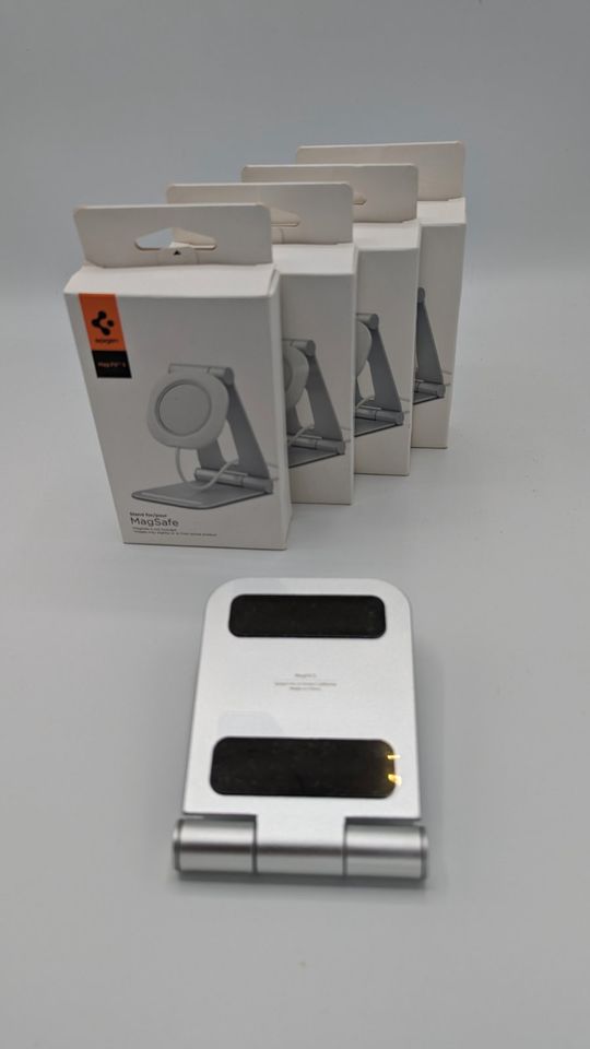 NEU Spigen Ständer für iPhone 13 / 12 Pro Max Pro Mini MagSafe in Oberkochen