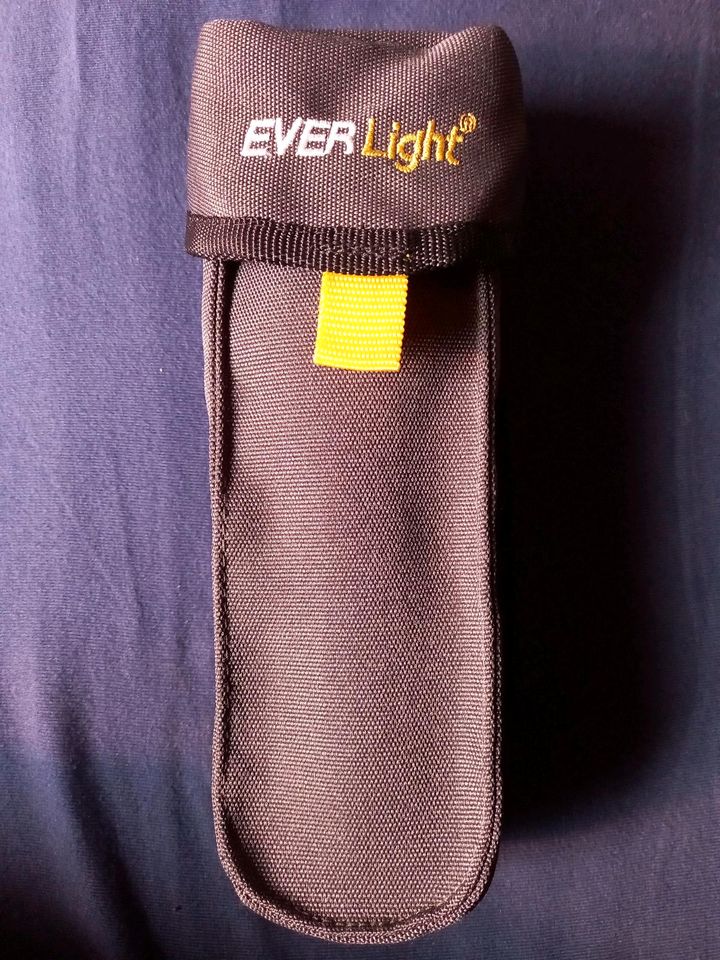 Everlight-Voyager Lampe Survival/Bushcraft/Notfall/Camping/Angeln in Essen