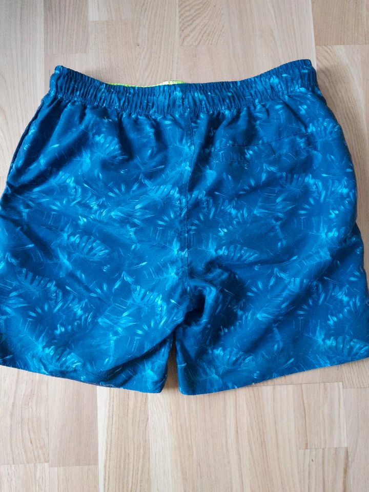 Neu Badehose blau bunt Gr 170/176 in Schöllnach