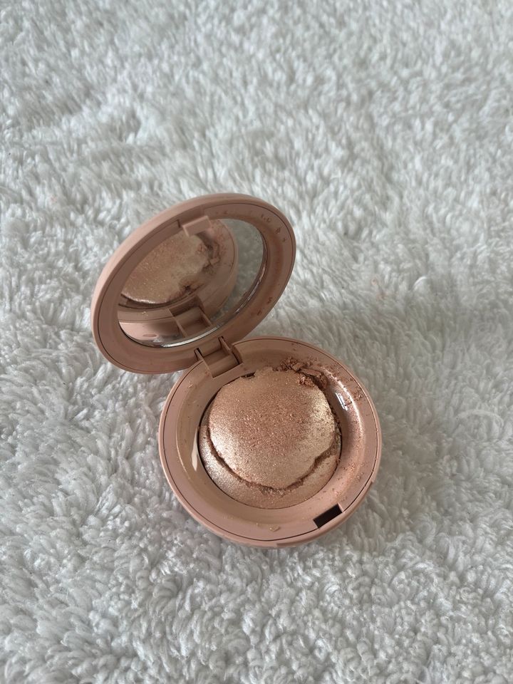 Rare Beauty Highlighter exhilerate in Gießen