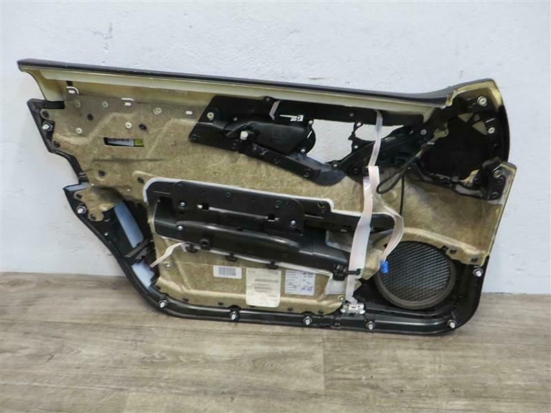 Mercedes W211 Mopf E Türverkleidung Türpappe VR Leder 2117206070 in Neutraubling