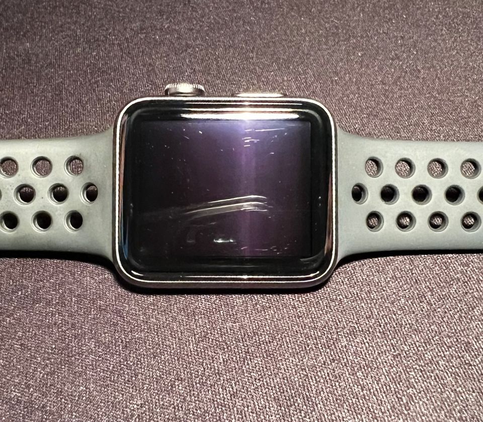 Apple Watch Series 3 Nike Edition in Lachendorf