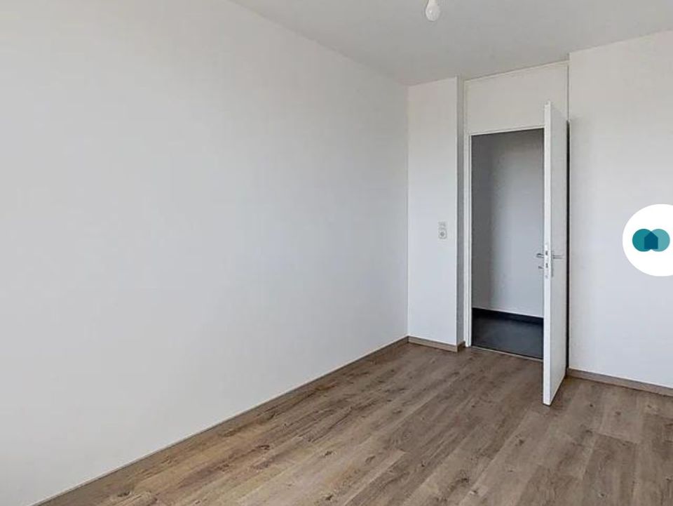 ++Frisch renoviert: Große 3-Zimmer-Wohnung mit Balkon++ in Nürnberg (Mittelfr)