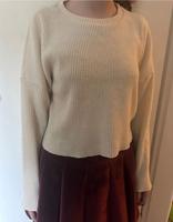 Damen Bershka Strick Pullover beige xs Hessen - Büttelborn Vorschau