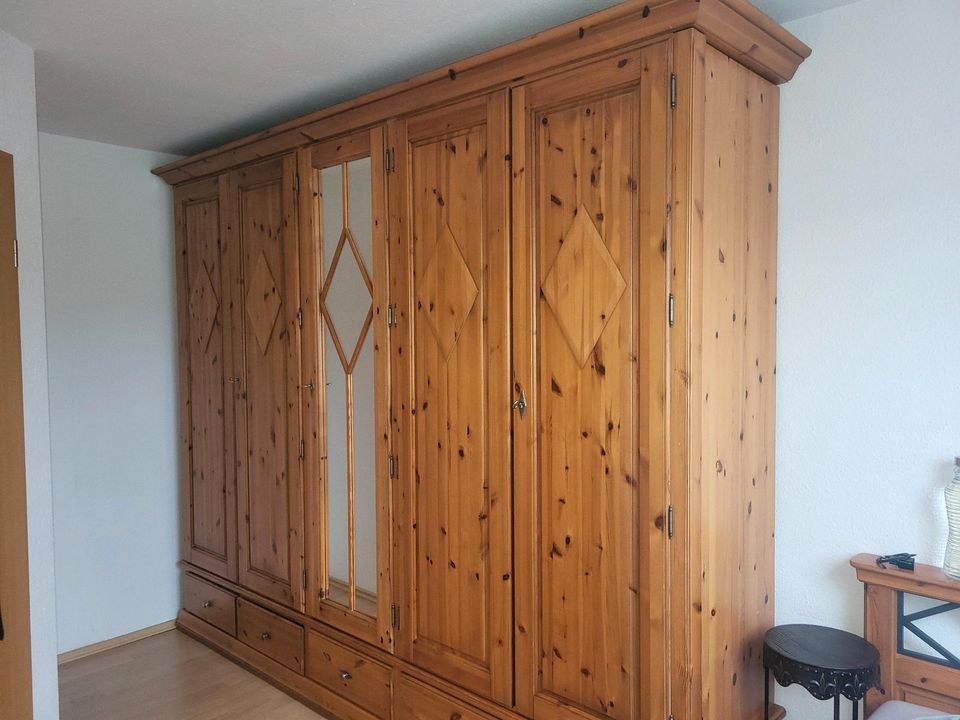 Schlafzimmer Set Holz in Lennestadt