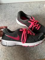 Nike Turnschuhe Niedersachsen - Harsum Vorschau