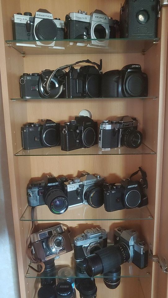Alte analoge Kameras aus Sammlung in Weiden (Oberpfalz)