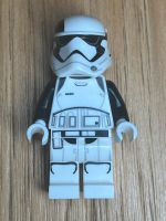 Lego Star Wars Minifigur First Order Stormtrooper Exekutor Kr. München - Grasbrunn Vorschau